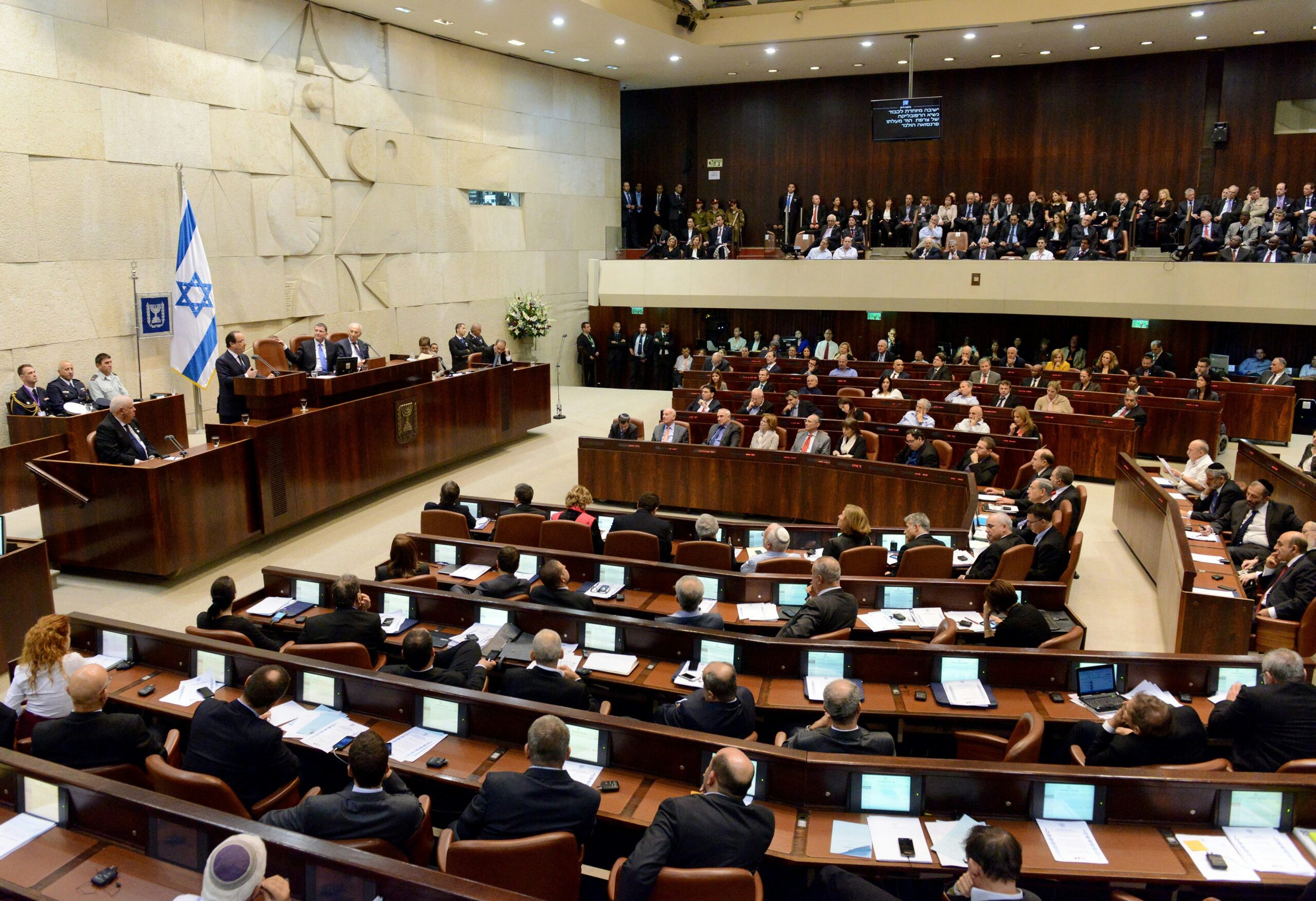לא בית המשפט ולא הממשלה צריך לחזק את הרשות השלישית